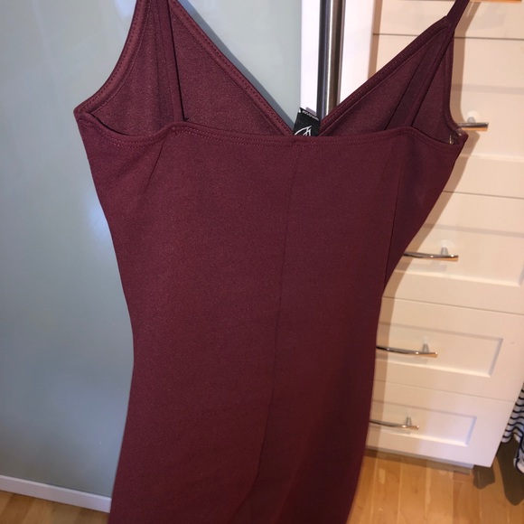 Windsor maroon dress - Picture 3 of 5